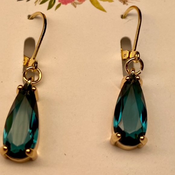 Jewelry - Long blue drop crystal earrings